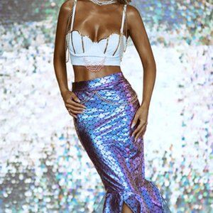 Perfect mermaid costume! Mermaid Costume XS S Crop Top Skirt Halloween